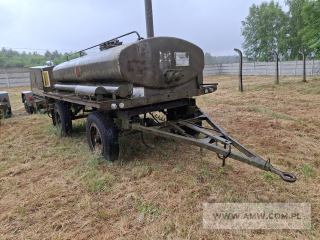 Cysterna paliwowa CP-4 (poj. 4,0 m3) na przyczepie D-46A 